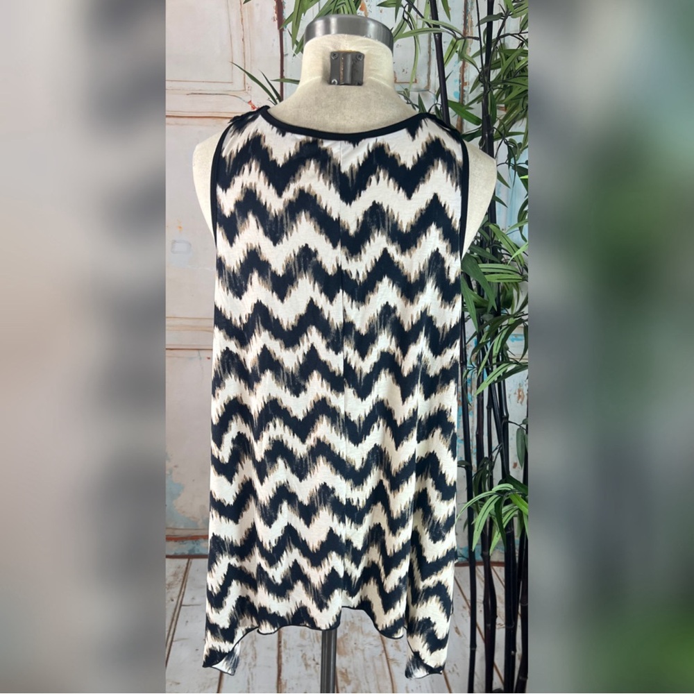 Boston Proper Chevron Crochet Turquoise Embellished Trapeze Top - Picture 7 of 7